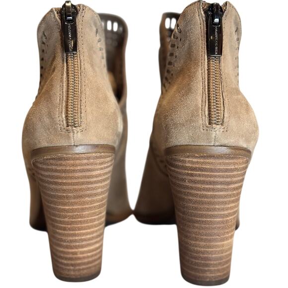 Vince Camuto Fileana French Taupe Split Shaft Laser Cut-Out Ankle Boots Size 9 - Picture 4 of 8